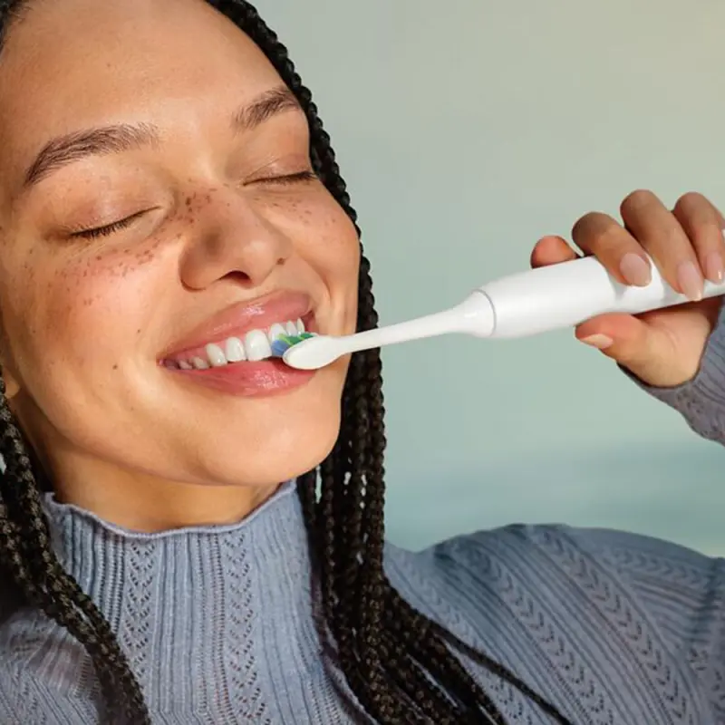 Sonicare 2000 Elektromos fogkefe HX4022/01 2 db pótfejjel
