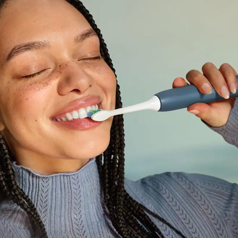 Sonicare 2000 Elektromos fogkefe HX4022/04 tengerészkék