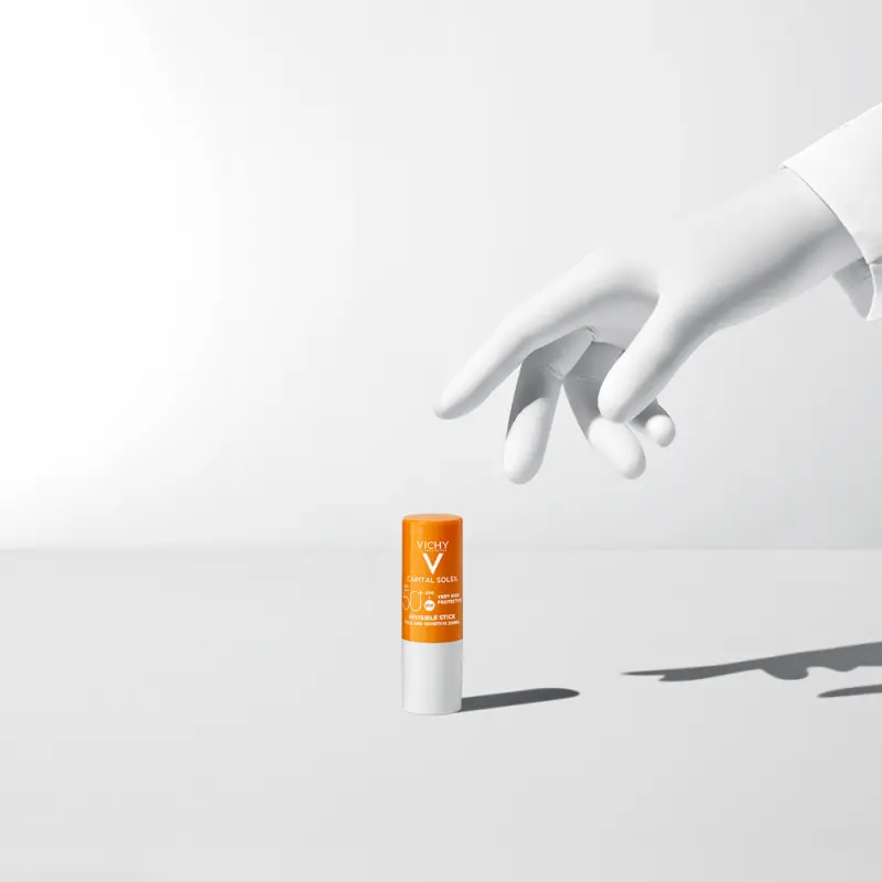 Capital Soleil Napvédő stift érzékeny területekre SPF 50+ (9 g)